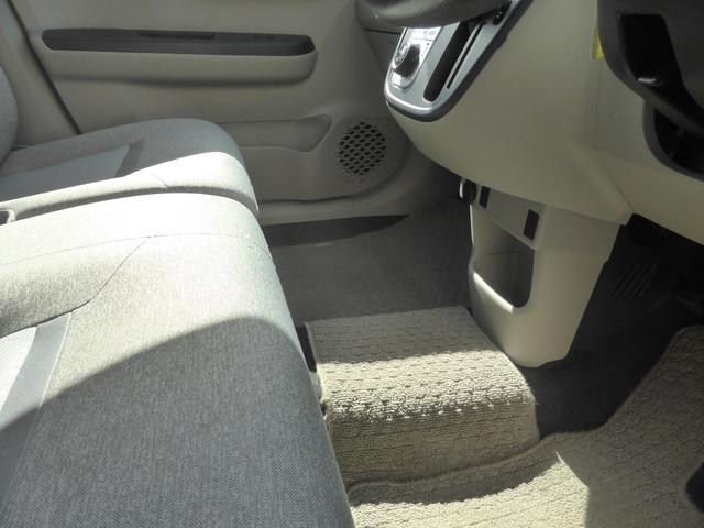 前列の足元が広く、ゆったりとお使い頂けます！