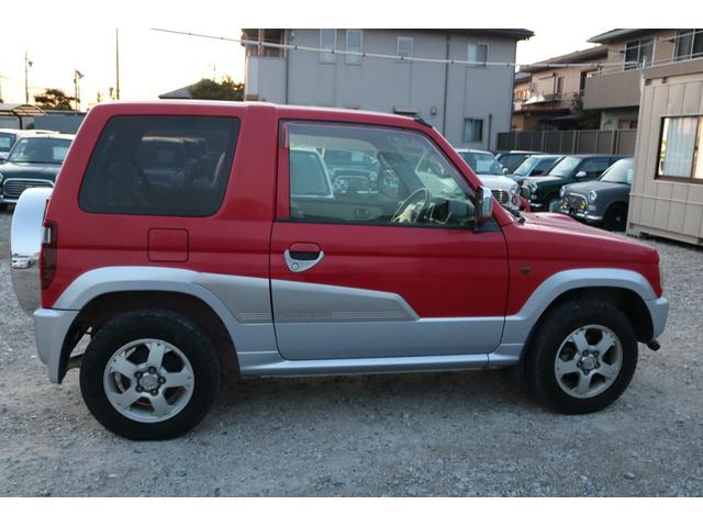 ☆男性も女性も様になるデザインです！一目見ただけで、この魅惑的なボディーが存在感を放っていることが分かって頂けると思います。