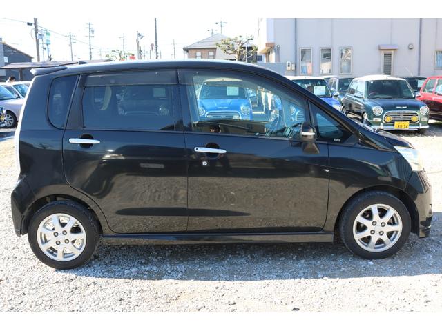 ムーヴ カスタム　ＲＳ　ターボ車　プッシュスタート　スマートキー（4枚目）