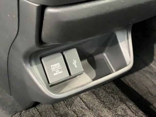 フリードハイブリッド ハイブリッド・Ｇホンダセンシング　禁煙１オーナー　１年保証　ナビＶＸＭ－２１４Ｖｆｉ　ＴＶ　Ｒカメラ　ＣＤ録音　ＢＴオ－ディオ　ＤＶＤ　ドラレコ　ＥＴＣ　ＬＥＤオートライト　ＶＳＡ　両側ＰＳＤ　シートヒーター　クルコン　ＡＷ　スマキー（28枚目）