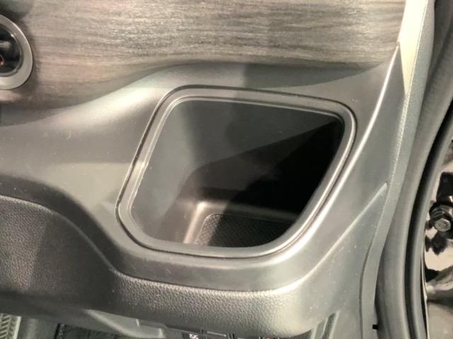 フリードハイブリッド ハイブリッド・Ｇホンダセンシング　禁煙１オーナー　１年保証　ナビＶＸＭ－２１４Ｖｆｉ　ＴＶ　Ｒカメラ　ＣＤ録音　ＢＴオ－ディオ　ＤＶＤ　ドラレコ　ＥＴＣ　ＬＥＤオートライト　ＶＳＡ　両側ＰＳＤ　シートヒーター　クルコン　ＡＷ　スマキー（30枚目）