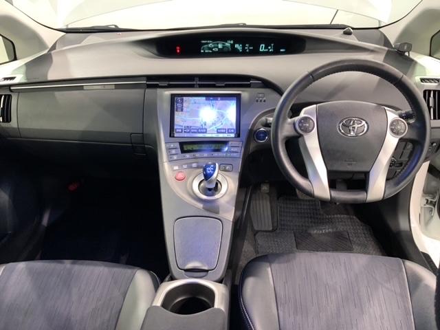 プリウス Ｇツーリングセレクション　禁煙　１年保証　ナビ　ＴＶ　ＣＤ録音　ＤＶＤ　ＥＴＣ　ＨＩＤオートライト　横滑り防止　電動シ－ト　クルコン　アルミ　スマ－トキ－　盗難防止装置　整備記録簿　ＡＡＣ　スペアキ－　Ｗエアバッグ　取説保証書（7枚目）