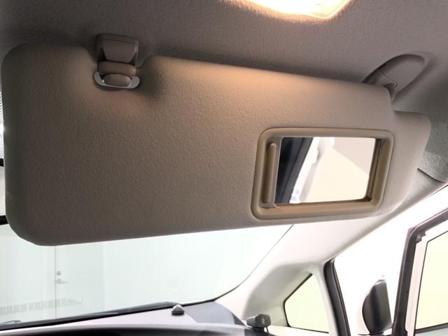 プリウス Ｇツーリングセレクション　禁煙　１年保証　ナビ　ＴＶ　ＣＤ録音　ＤＶＤ　ＥＴＣ　ＨＩＤオートライト　横滑り防止　電動シ－ト　クルコン　アルミ　スマ－トキ－　盗難防止装置　整備記録簿　ＡＡＣ　スペアキ－　Ｗエアバッグ　取説保証書（16枚目）