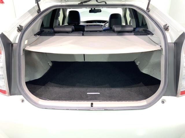 プリウス Ｇツーリングセレクション　禁煙　１年保証　ナビ　ＴＶ　ＣＤ録音　ＤＶＤ　ＥＴＣ　ＨＩＤオートライト　横滑り防止　電動シ－ト　クルコン　アルミ　スマ－トキ－　盗難防止装置　整備記録簿　ＡＡＣ　スペアキ－　Ｗエアバッグ　取説保証書（37枚目）