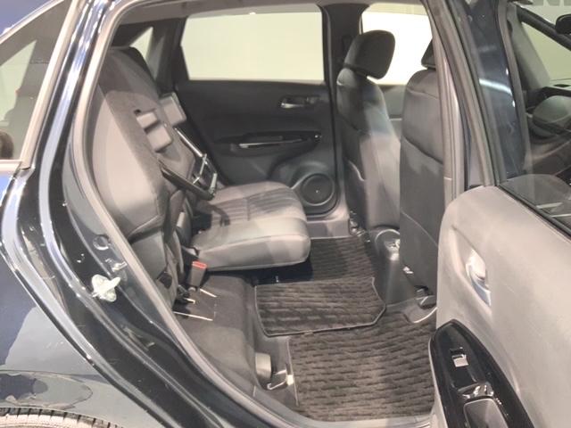 フィット e:HEVホーム 禁煙1オーナー 車検整備付 1年保証 ドラレコ ナビVXU-215FTi TV Rカメラ CD BTオ-ディオ DVD ETC LEDオートライト VSA クルコン スマキー 盗難防止装置 保証書取説(36枚目)