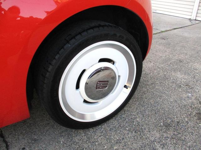 500 アニベルサリオ 60周年記念モデル 300台限定 1オーナー Bluetooth HID バックソナー ガラスルーフ 16インチビンテージアルミ 専用シート・マット・エンブレム ETC(24枚目)