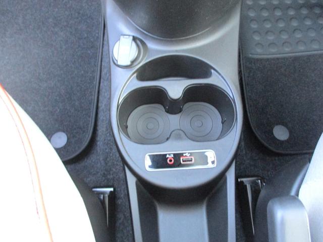 500 アニベルサリオ 60周年記念モデル 300台限定 1オーナー Bluetooth HID バックソナー ガラスルーフ 16インチビンテージアルミ 専用シート・マット・エンブレム ETC(32枚目)