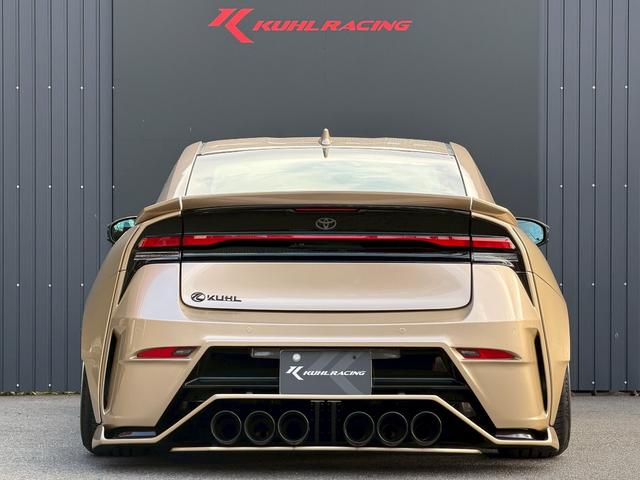 プリウス G オートサロン2024年出展最優秀賞車両/KUHLフルコンプリートカー/VERZ VRF01R20インチ/エアフォースエアサス/エレガントゴールドラッピング/純正ディスプレイオーディオナビ/ETC2.0(7枚目)