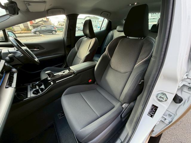 プリウス G オートサロン2024年出展最優秀賞車両/KUHLフルコンプリートカー/VERZ VRF01R20インチ/エアフォースエアサス/エレガントゴールドラッピング/純正ディスプレイオーディオナビ/ETC2.0(40枚目)