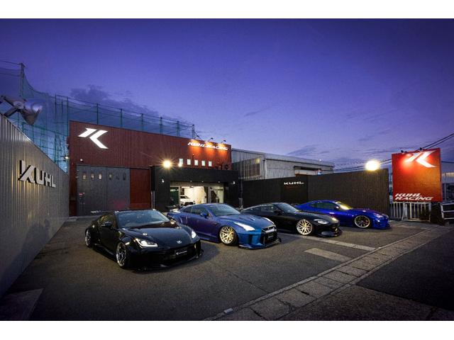 プリウス G オートサロン2024年出展最優秀賞車両/KUHLフルコンプリートカー/VERZ VRF01R20インチ/エアフォースエアサス/エレガントゴールドラッピング/純正ディスプレイオーディオナビ/ETC2.0(57枚目)