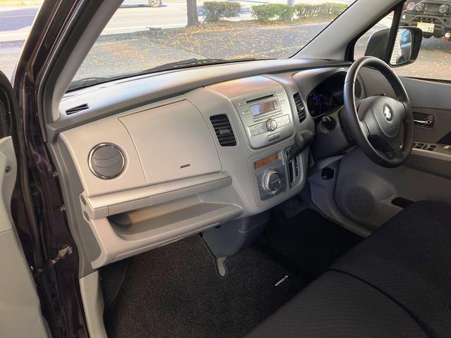 ワゴンＲ ＦＸリミテッド　車検Ｒ９年７月　スマートキー　プッシュスタート　純正１４インチアルミホイール　電動格納ミラー　ベンチシート　ＡＴ　盗難防止システム　ＡＢＳ　ＣＤ　衝突安全ボディ（28枚目）