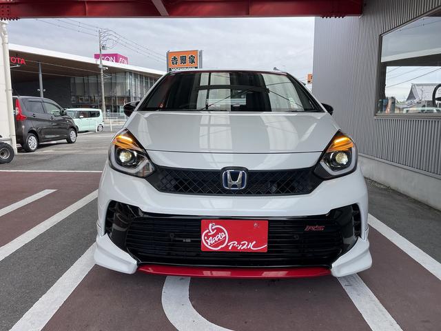 フィット ｅ：ＨＥＶ　ＲＳ　無限エアロ　ホンダ純正カーナビ　スマートキー　衝突軽減ブレーキ　ハーフレザーシート　パドルシフト　ＬＥＤヘッドライト　ＥＴＣ　アダプティブクルーズコントロール　革巻きステアリング（5枚目）