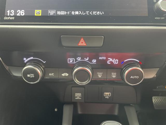 フィット ｅ：ＨＥＶ　ＲＳ　無限エアロ　ホンダ純正カーナビ　スマートキー　衝突軽減ブレーキ　ハーフレザーシート　パドルシフト　ＬＥＤヘッドライト　ＥＴＣ　アダプティブクルーズコントロール　革巻きステアリング（19枚目）