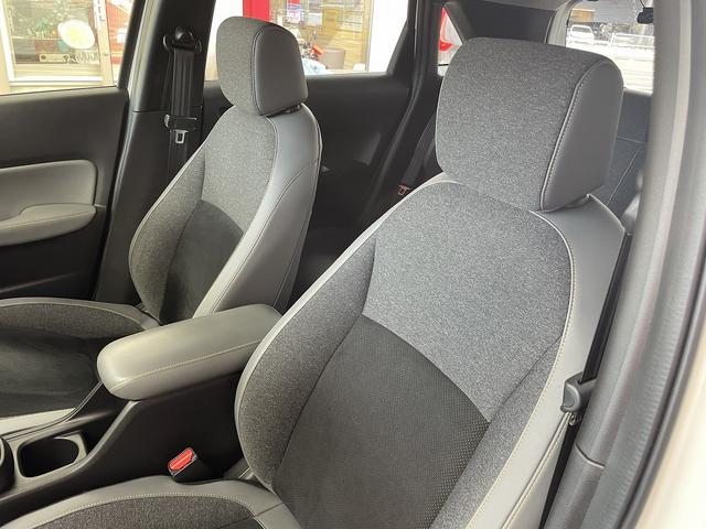 フィット ｅ：ＨＥＶ　ＲＳ　無限エアロ　ホンダ純正カーナビ　スマートキー　衝突軽減ブレーキ　ハーフレザーシート　パドルシフト　ＬＥＤヘッドライト　ＥＴＣ　アダプティブクルーズコントロール　革巻きステアリング（35枚目）