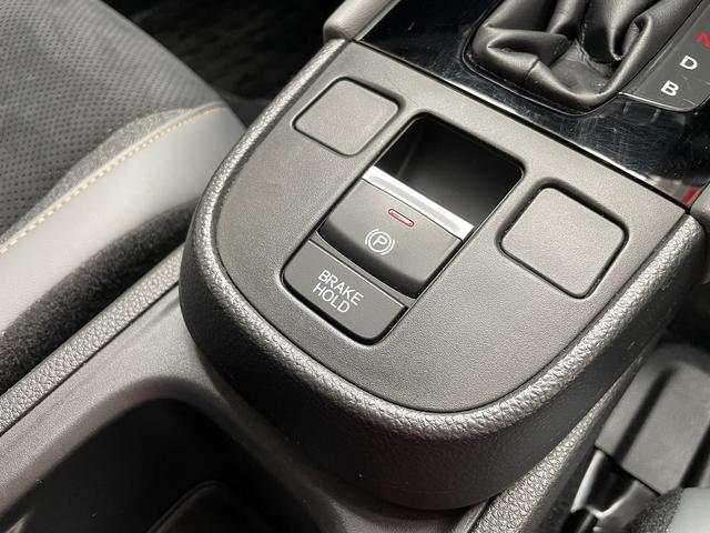 フィット ｅ：ＨＥＶ　ＲＳ　無限エアロ　ホンダ純正カーナビ　スマートキー　衝突軽減ブレーキ　ハーフレザーシート　パドルシフト　ＬＥＤヘッドライト　ＥＴＣ　アダプティブクルーズコントロール　革巻きステアリング（58枚目）