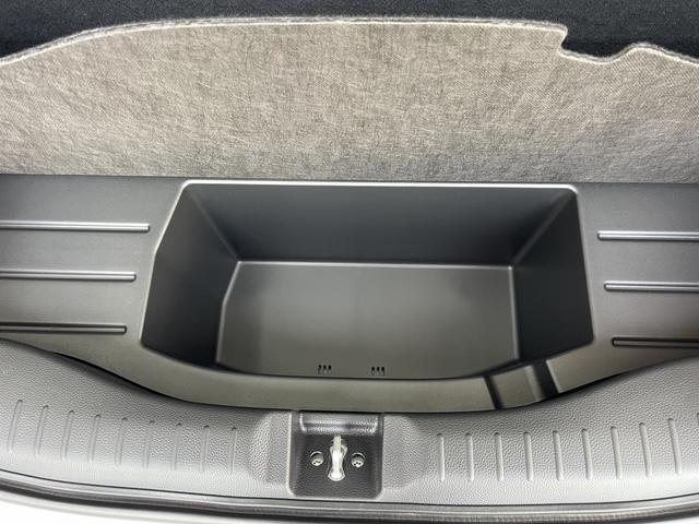 フィット ｅ：ＨＥＶ　ＲＳ　無限エアロ　ホンダ純正カーナビ　スマートキー　衝突軽減ブレーキ　ハーフレザーシート　パドルシフト　ＬＥＤヘッドライト　ＥＴＣ　アダプティブクルーズコントロール　革巻きステアリング（66枚目）