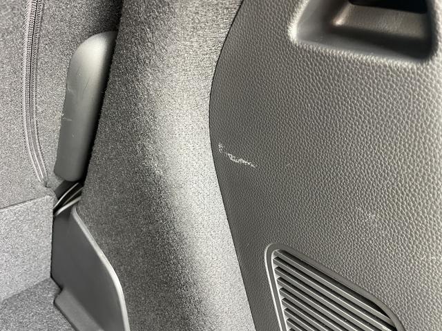 フィット ｅ：ＨＥＶ　ＲＳ　無限エアロ　ホンダ純正カーナビ　スマートキー　衝突軽減ブレーキ　ハーフレザーシート　パドルシフト　ＬＥＤヘッドライト　ＥＴＣ　アダプティブクルーズコントロール　革巻きステアリング（67枚目）