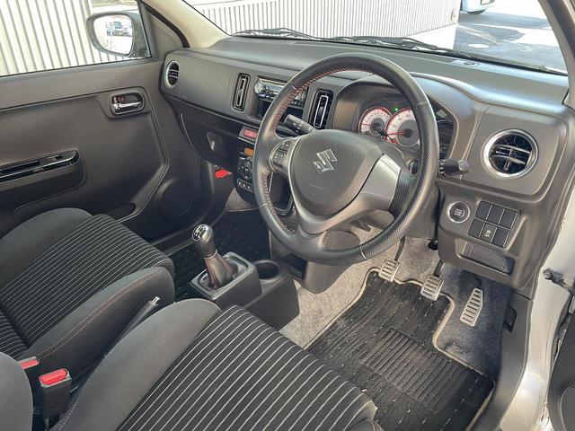 アルトワークス ベースグレード　５速ＭＴ　レカロシート　スマートキー　ＨＩＤヘッドライト　ＥＴＣ　ドライブレコーダー　フロアマット　ドアバイザー　革巻きステアリング　純正アルミホイール　フォグライト（3枚目）