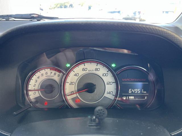 アルトワークス ベースグレード　５速ＭＴ　レカロシート　スマートキー　ＨＩＤヘッドライト　ＥＴＣ　ドライブレコーダー　フロアマット　ドアバイザー　革巻きステアリング　純正アルミホイール　フォグライト（11枚目）