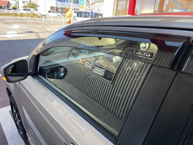 アルトワークス ベースグレード　５速ＭＴ　レカロシート　スマートキー　ＨＩＤヘッドライト　ＥＴＣ　ドライブレコーダー　フロアマット　ドアバイザー　革巻きステアリング　純正アルミホイール　フォグライト（42枚目）