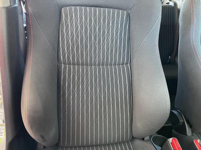 アルトワークス ベースグレード　５速ＭＴ　レカロシート　スマートキー　ＨＩＤヘッドライト　ＥＴＣ　ドライブレコーダー　フロアマット　ドアバイザー　革巻きステアリング　純正アルミホイール　フォグライト（49枚目）