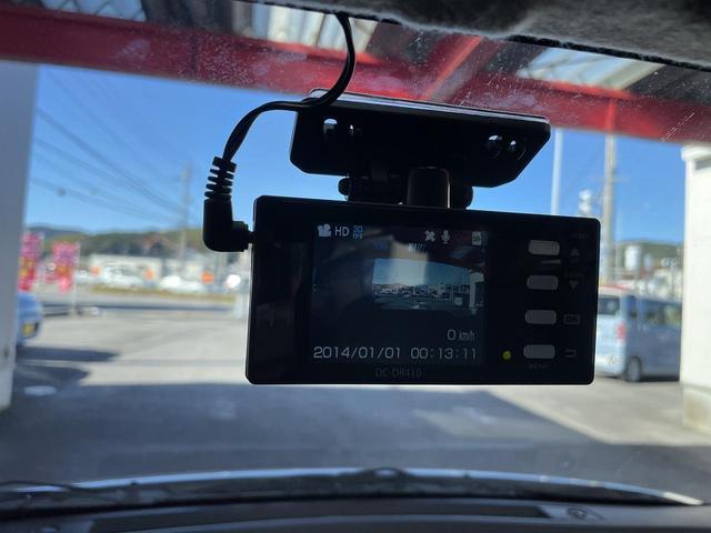 アルトワークス ベースグレード　５速ＭＴ　レカロシート　スマートキー　ＨＩＤヘッドライト　ＥＴＣ　ドライブレコーダー　フロアマット　ドアバイザー　革巻きステアリング　純正アルミホイール　フォグライト（55枚目）