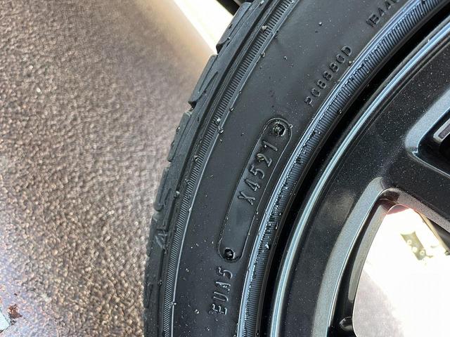 アルトワークス ベースグレード　５速ＭＴ　レカロシート　スマートキー　ＨＩＤヘッドライト　ＥＴＣ　ドライブレコーダー　フロアマット　ドアバイザー　革巻きステアリング　純正アルミホイール　フォグライト（72枚目）