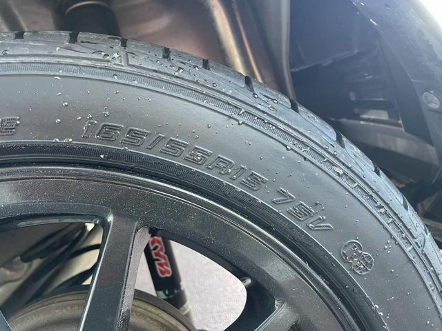 アルトワークス ベースグレード　５速ＭＴ　レカロシート　スマートキー　ＨＩＤヘッドライト　ＥＴＣ　ドライブレコーダー　フロアマット　ドアバイザー　革巻きステアリング　純正アルミホイール　フォグライト（74枚目）