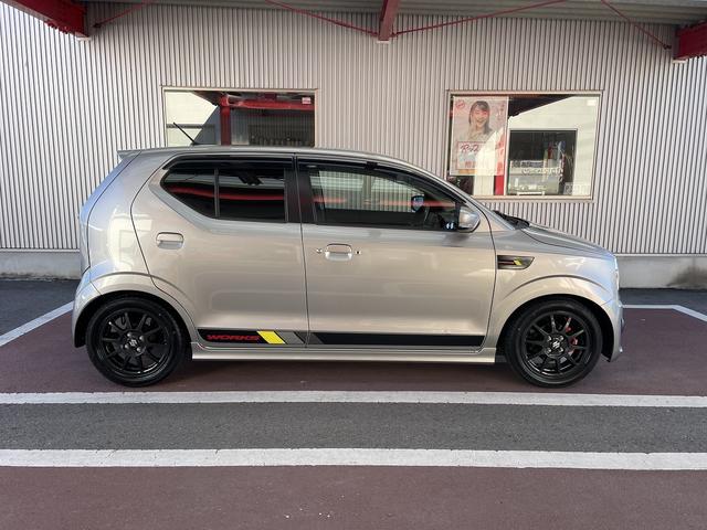 アルトワークス ベースグレード　５速マニュアルミッション　ターボエンジン　柿本改マフラー　ＴＥＩＮサス　純正カーナビ　ワンセグＴＶ　バックカメラ　レカロシート　ＨＩＤヘッドライト　スマートキー＆プッシュスタート（6枚目）