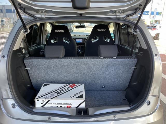 アルトワークス ベースグレード　５速マニュアルミッション　ターボエンジン　柿本改マフラー　ＴＥＩＮサス　純正カーナビ　ワンセグＴＶ　バックカメラ　レカロシート　ＨＩＤヘッドライト　スマートキー＆プッシュスタート（26枚目）