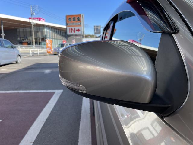 アルトワークス ベースグレード　５速マニュアルミッション　ターボエンジン　柿本改マフラー　ＴＥＩＮサス　純正カーナビ　ワンセグＴＶ　バックカメラ　レカロシート　ＨＩＤヘッドライト　スマートキー＆プッシュスタート（33枚目）