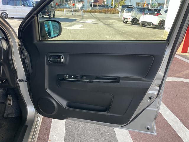 アルトワークス ベースグレード　５速マニュアルミッション　ターボエンジン　柿本改マフラー　ＴＥＩＮサス　純正カーナビ　ワンセグＴＶ　バックカメラ　レカロシート　ＨＩＤヘッドライト　スマートキー＆プッシュスタート（46枚目）