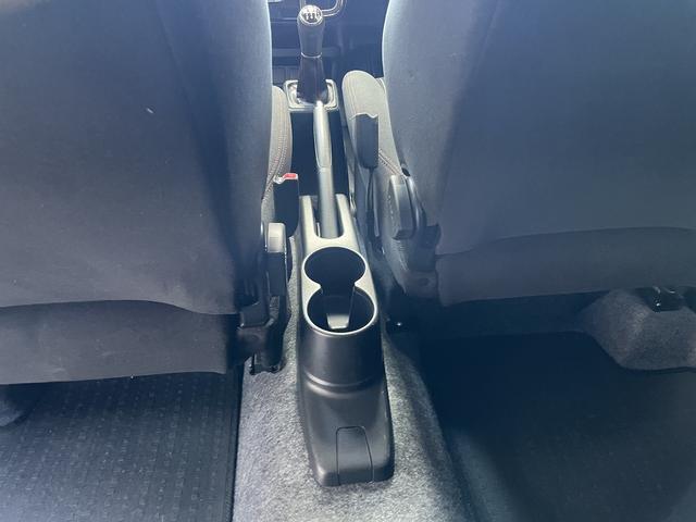 アルトワークス ベースグレード　５速マニュアルミッション　ターボエンジン　柿本改マフラー　ＴＥＩＮサス　純正カーナビ　ワンセグＴＶ　バックカメラ　レカロシート　ＨＩＤヘッドライト　スマートキー＆プッシュスタート（58枚目）