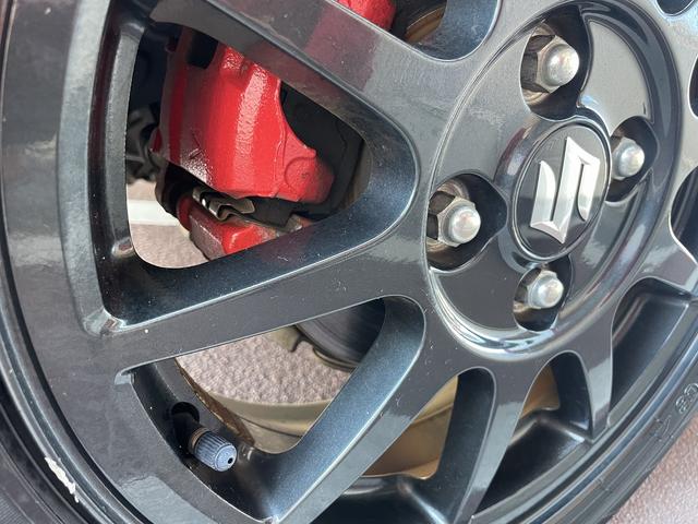 アルトワークス ベースグレード　５速マニュアルミッション　ターボエンジン　柿本改マフラー　ＴＥＩＮサス　純正カーナビ　ワンセグＴＶ　バックカメラ　レカロシート　ＨＩＤヘッドライト　スマートキー＆プッシュスタート（70枚目）