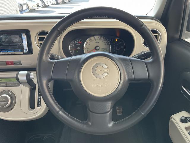 ミラココア ココアプラスＧ　バックカメラ　スマートキー　電動格納ミラー　ベンチシート　ＣＶＴ　盗難防止システム　ＡＢＳ　ＣＤ　ミュージックプレイヤー接続可　ルーフレール　衝突安全ボディ　エアコン　パワーステアリング（11枚目）