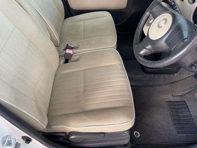 ミラココア ココアプラスＧ　バックカメラ　スマートキー　電動格納ミラー　ベンチシート　ＣＶＴ　盗難防止システム　ＡＢＳ　ＣＤ　ミュージックプレイヤー接続可　ルーフレール　衝突安全ボディ　エアコン　パワーステアリング（16枚目）