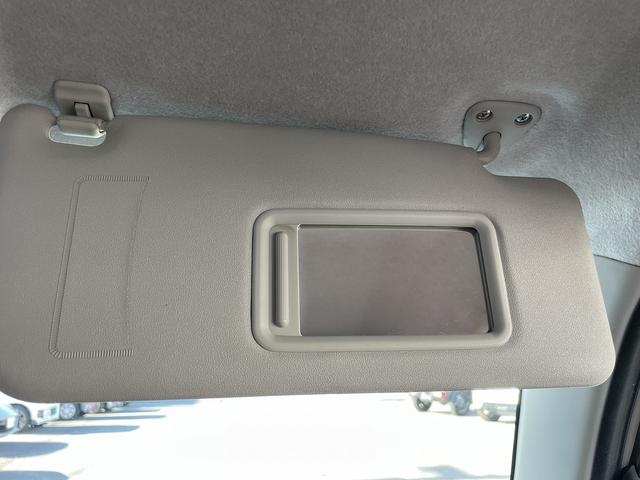 ミラココア ココアプラスＧ　バックカメラ　スマートキー　電動格納ミラー　ベンチシート　ＣＶＴ　盗難防止システム　ＡＢＳ　ＣＤ　ミュージックプレイヤー接続可　ルーフレール　衝突安全ボディ　エアコン　パワーステアリング（53枚目）