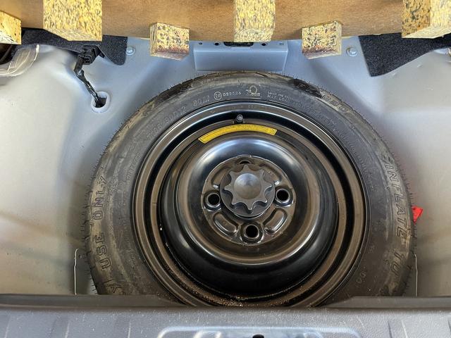 ミラココア ココアプラスＧ　バックカメラ　スマートキー　電動格納ミラー　ベンチシート　ＣＶＴ　盗難防止システム　ＡＢＳ　ＣＤ　ミュージックプレイヤー接続可　ルーフレール　衝突安全ボディ　エアコン　パワーステアリング（64枚目）