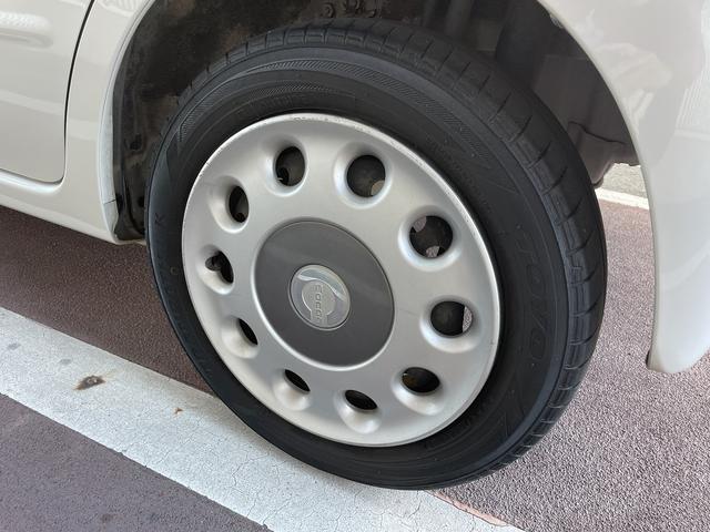 ミラココア ココアプラスＧ　バックカメラ　スマートキー　電動格納ミラー　ベンチシート　ＣＶＴ　盗難防止システム　ＡＢＳ　ＣＤ　ミュージックプレイヤー接続可　ルーフレール　衝突安全ボディ　エアコン　パワーステアリング（65枚目）