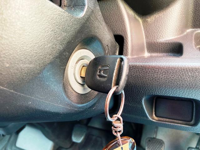 アクティトラック リフターV 垂直式 5MT・ヤシマ産業製テールゲートリフター・三方開荷台・ゴムマット&バイザー付・AM/FMラジオ・パワーステアリング・エアバッグ・エアコン・スペアタイヤ(33枚目)