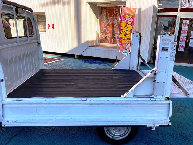 アクティトラック リフターV 垂直式 5MT・ヤシマ産業製テールゲートリフター・三方開荷台・ゴムマット&バイザー付・AM/FMラジオ・パワーステアリング・エアバッグ・エアコン・スペアタイヤ(49枚目)