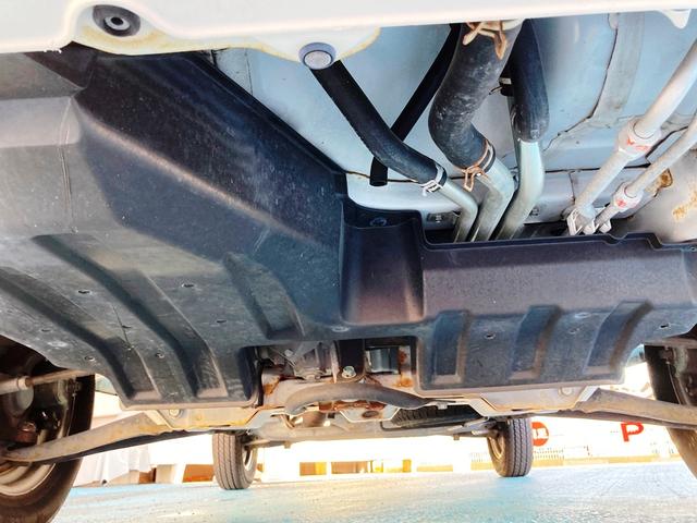 アクティトラック リフターV 垂直式 5MT・ヤシマ産業製テールゲートリフター・三方開荷台・ゴムマット&バイザー付・AM/FMラジオ・パワーステアリング・エアバッグ・エアコン・スペアタイヤ(76枚目)