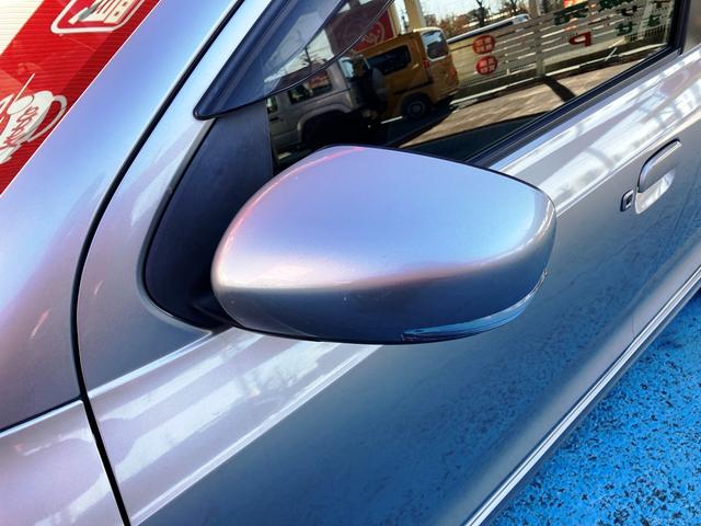 アルトワークス ベースグレード　５ＭＴ・４ＷＤ・ナビ・フルセグ・ＤＶＤ・ＢＴ・ＥＴＣ・ｍｏｍｏステアリング・柿本マフラー・モンスタースポーツシフトノブ・レカロスポーツシート・スマートキー＆プッシュスタート・純正１５ＡＷ・ＨＩＤヘッド（27枚目）