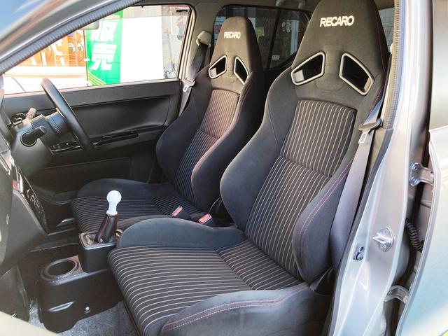 アルトワークス ベースグレード　５ＭＴ・４ＷＤ・ナビ・フルセグ・ＤＶＤ・ＢＴ・ＥＴＣ・ｍｏｍｏステアリング・柿本マフラー・モンスタースポーツシフトノブ・レカロスポーツシート・スマートキー＆プッシュスタート・純正１５ＡＷ・ＨＩＤヘッド（36枚目）