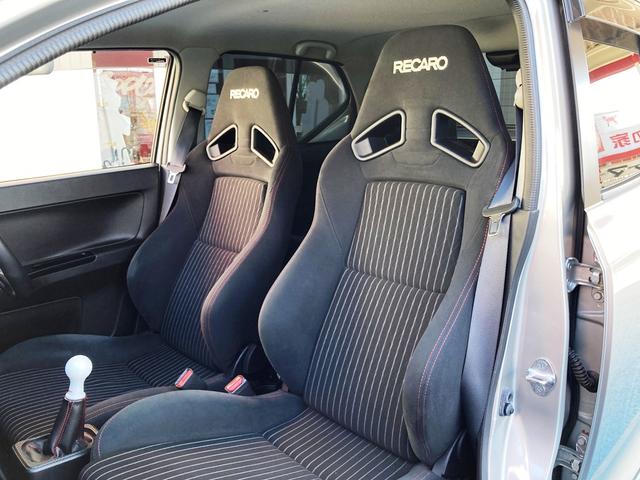 アルトワークス ベースグレード　５ＭＴ・４ＷＤ・ナビ・フルセグ・ＤＶＤ・ＢＴ・ＥＴＣ・ｍｏｍｏステアリング・柿本マフラー・モンスタースポーツシフトノブ・レカロスポーツシート・スマートキー＆プッシュスタート・純正１５ＡＷ・ＨＩＤヘッド（52枚目）