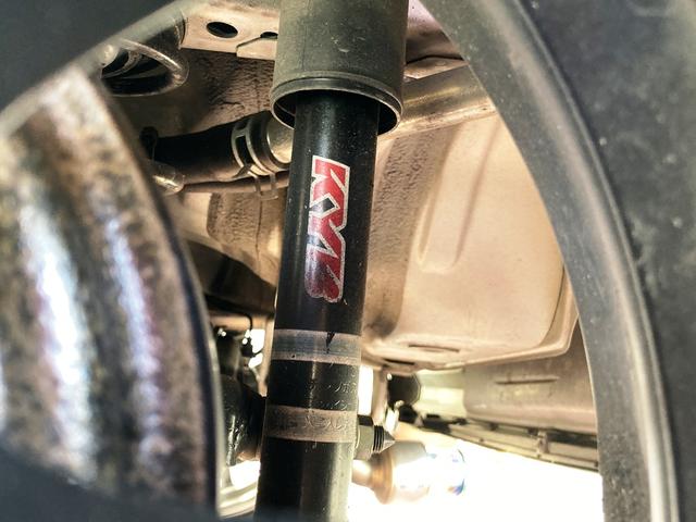 アルトワークス ベースグレード　５ＭＴ・４ＷＤ・ナビ・フルセグ・ＤＶＤ・ＢＴ・ＥＴＣ・ｍｏｍｏステアリング・柿本マフラー・モンスタースポーツシフトノブ・レカロスポーツシート・スマートキー＆プッシュスタート・純正１５ＡＷ・ＨＩＤヘッド（70枚目）