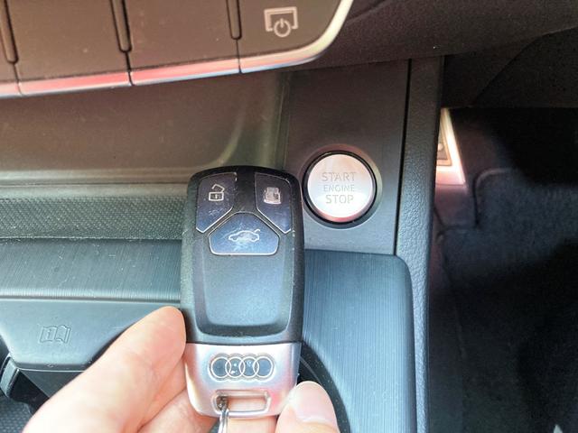 Ａ５スポーツバック ２．０ＴＦＳＩスポーツ　Ｓラインパッケージ　ユーザー買取車・メーカーナビ・フルセグ・Ｂカメラ・Ｐセンサー・ＢＴ・両席シートヒーター・両席パワーシート・ハーフレザースポーツシート・クルコン・ＥＴＣ・ＬＥＤヘッド・パワーバックドア・純正１８ＡＷ（39枚目）