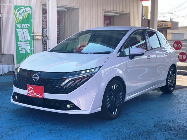 オーラ Ｇ　レザーエディション　ユーザー買取車　メーカーナビ・フルセグ・Ｂｌｕｅｔｏｏｔｈ・スマホ連携　アラウンドビュー　寒冷地仕様・シート＆ステアヒーター　ＥＴＣ２．０　マイパイロット・エマージェンシーブレーキ　黒革シート　ＬＥＤ（17枚目）