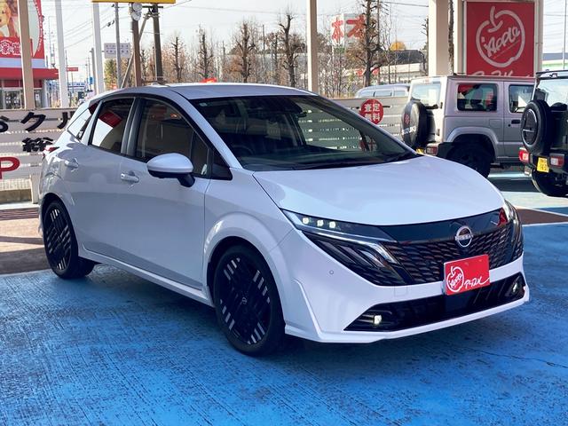 オーラ Ｇ　レザーエディション　ユーザー買取車　メーカーナビ・フルセグ・Ｂｌｕｅｔｏｏｔｈ・スマホ連携　アラウンドビュー　寒冷地仕様・シート＆ステアヒーター　ＥＴＣ２．０　マイパイロット・エマージェンシーブレーキ　黒革シート　ＬＥＤ（19枚目）