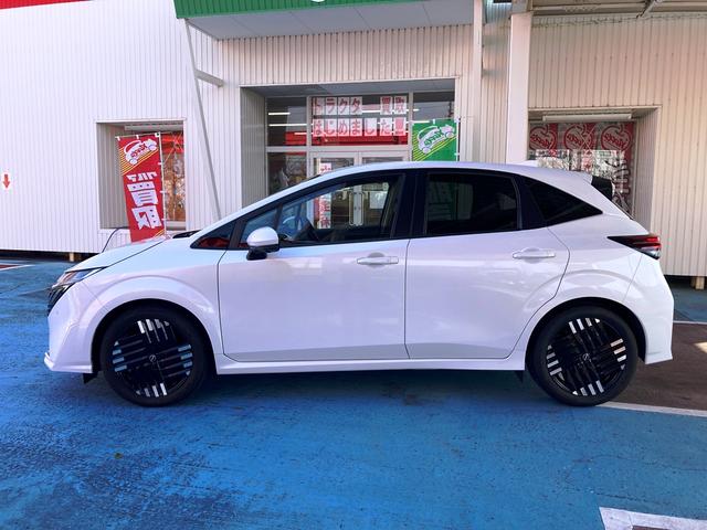 オーラ Ｇ　レザーエディション　ユーザー買取車　メーカーナビ・フルセグ・Ｂｌｕｅｔｏｏｔｈ・スマホ連携　アラウンドビュー　寒冷地仕様・シート＆ステアヒーター　ＥＴＣ２．０　マイパイロット・エマージェンシーブレーキ　黒革シート　ＬＥＤ（24枚目）